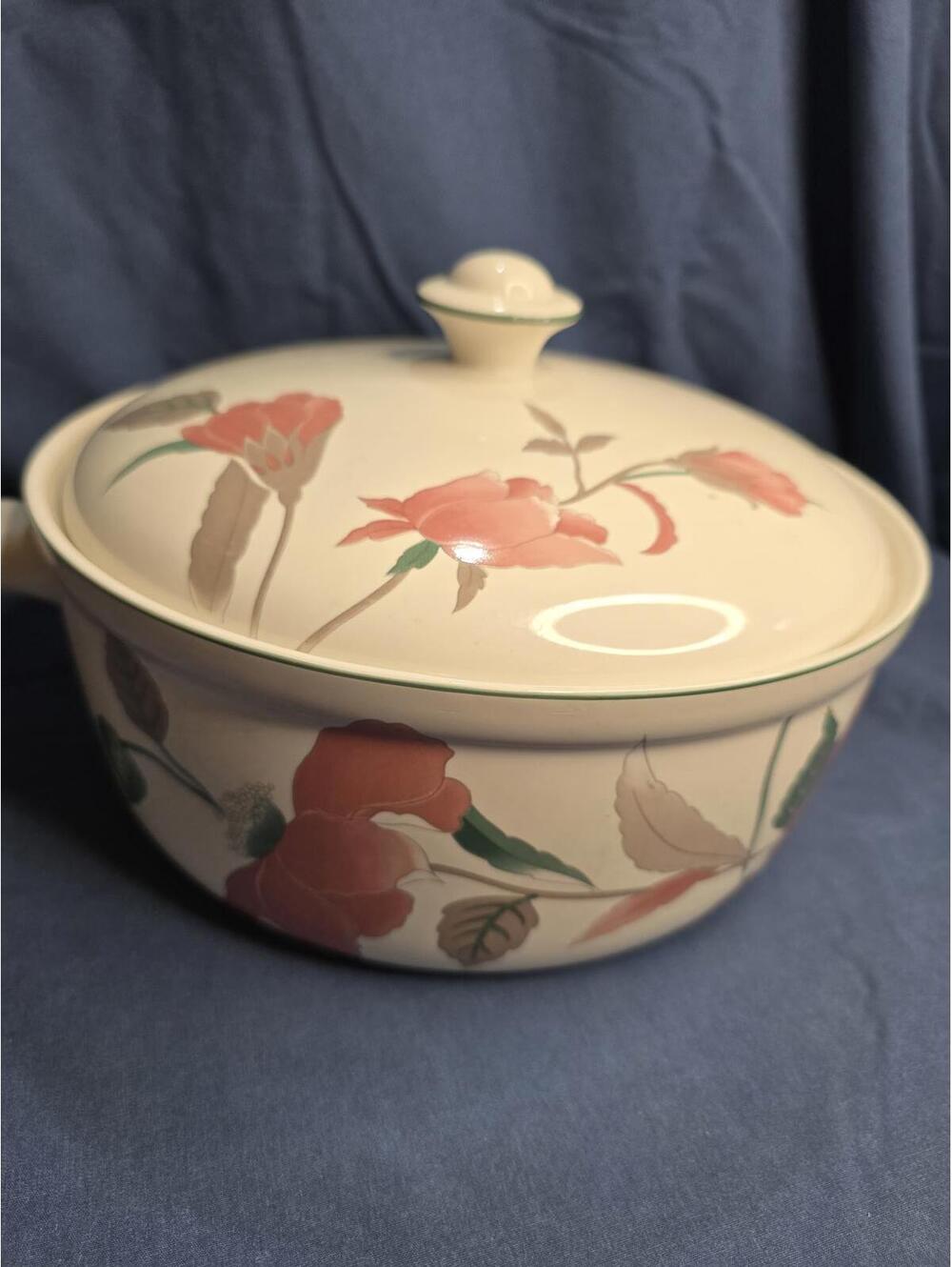Vintage Mikasa Silk Flowers 3 Quart Round Covered Casserole Bake&Serve 3 Qt